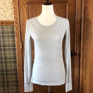Abercrombie & Fitch Women's LS Tee - Size L